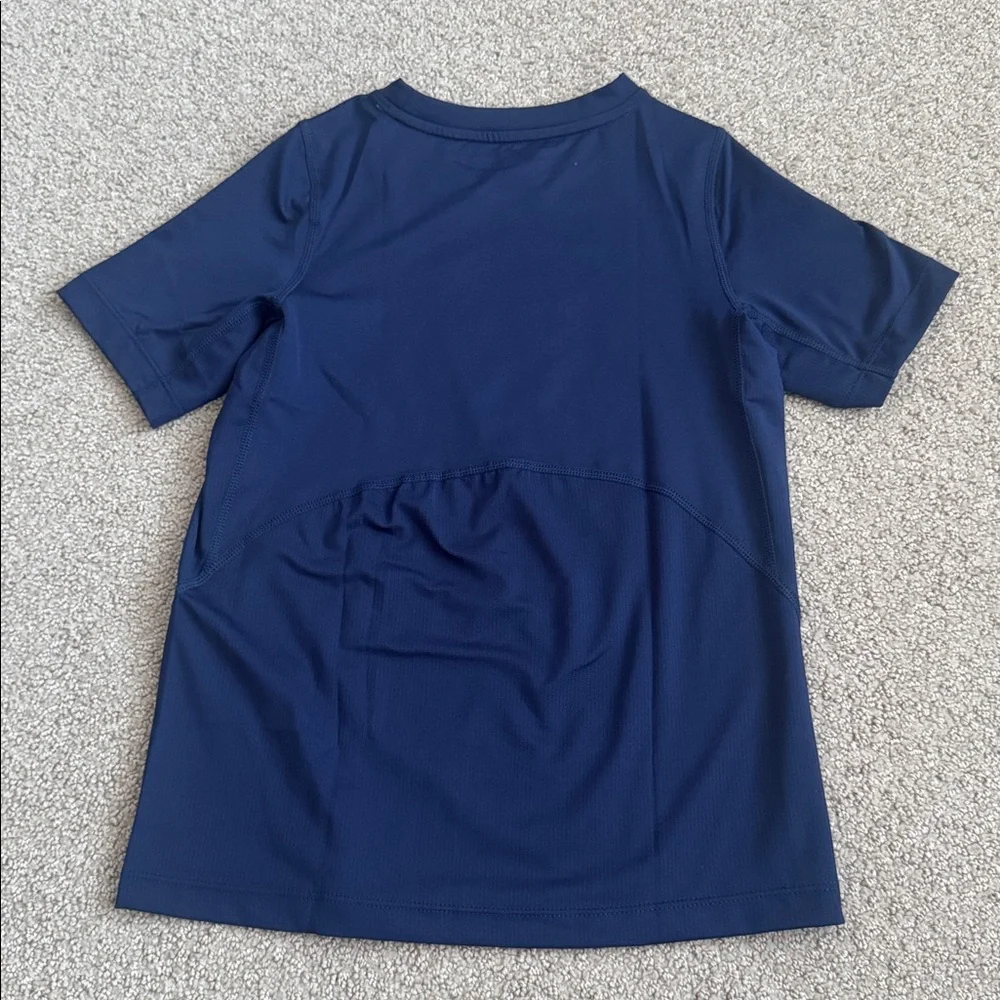 172 NWT Cabasse Youth‎ Performance Short Sleeve Shirt - Size: Medium (10/12)